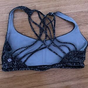 Lululemon Free to Be Bra Wild